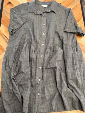 Terra & Sky Slate Gray Textured Button-Front Tunic